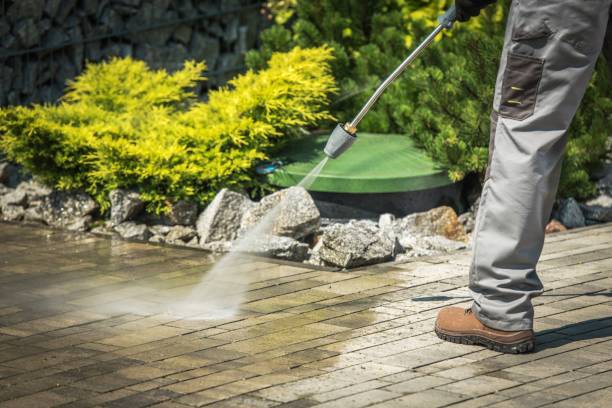 Why Choose Our Pressure Washing Services in Illinois